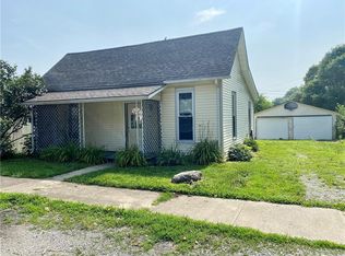 210 White St, Shirley, IN 47384