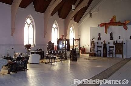 Upstairs, main living area
						:
						4500 sqf loft like space, 30' ceilings. Facing west.