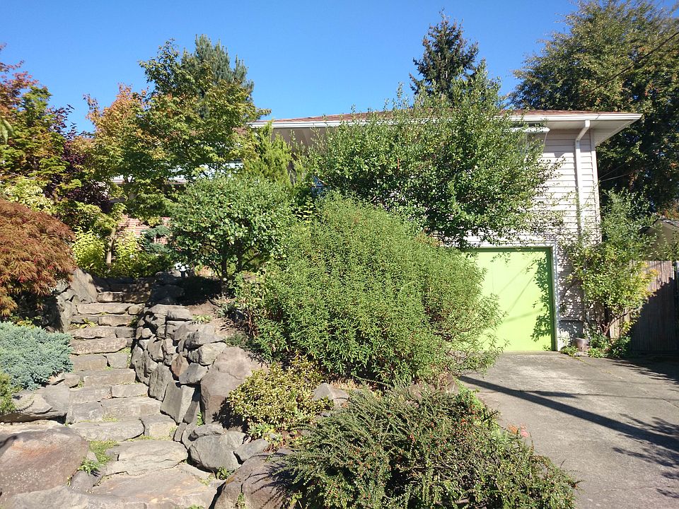 1st image of 4136 Cascadia Ave S