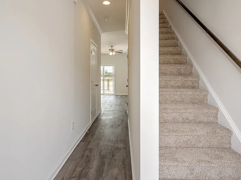 2960 Old Field Rd — Photo 1