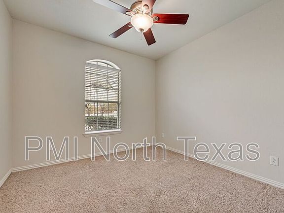 4th image of 11644 Lenox Ln
