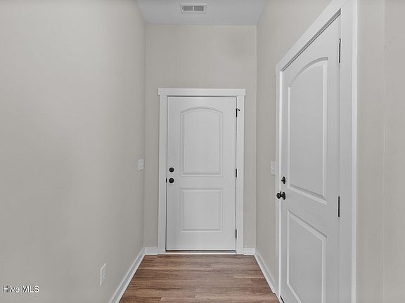 4th image of 333 Sequoia Drive