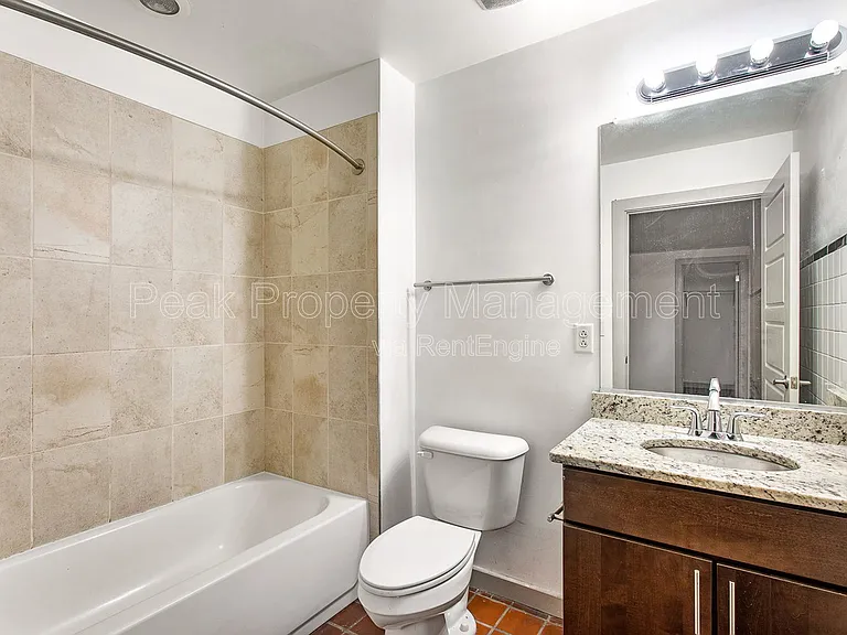 7 E Jackson St — Photo 54