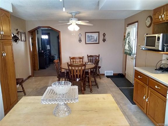 4th image of 163 Maryvale Dr
