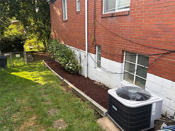 3rd image of 108 Lang Ct
