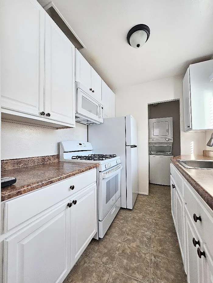 1 bed, 618 sqft, $2,095 — Photo 1