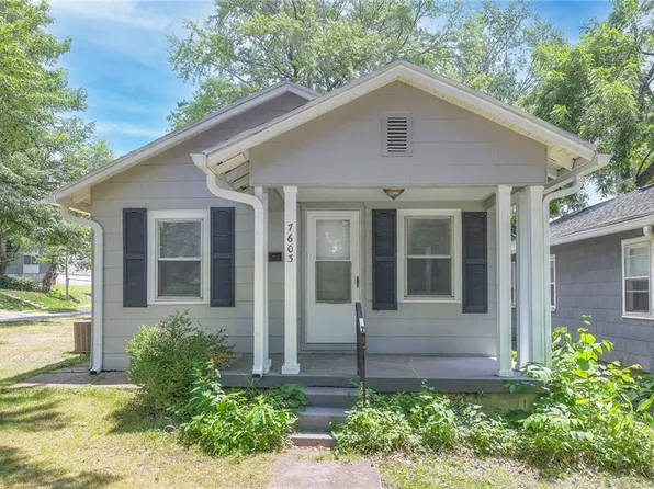 7603 Pennsylvania Ave, Kansas City, MO 64114