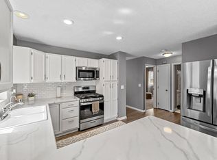 325 10th Ave S, South Saint Paul, MN 55075