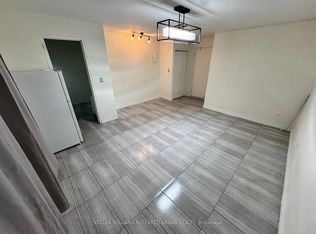 29 Fraserwood Ave #1, Toronto, ON M6B 2N6