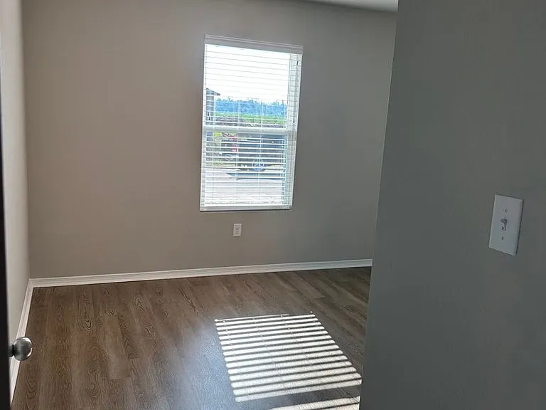 117 Logan Dr — Photo 17