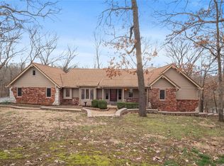 16484 Horseshoe Ridge Rd, Chesterfield, MO 63005