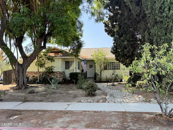 11951 Rossiter Pl, Sylmar, CA 91342