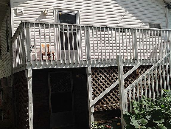 3rd image of 502 Lamont St