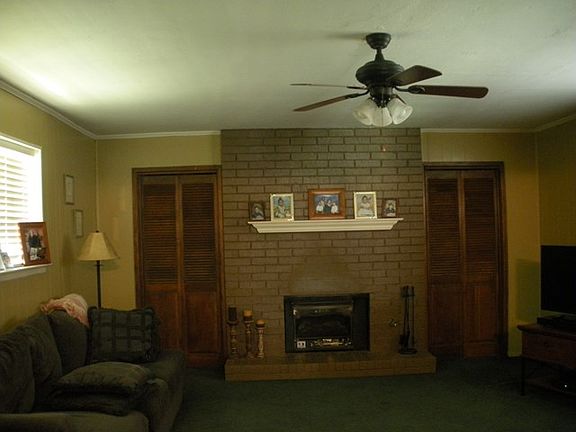 3rd image of 1309 E Parker Ave