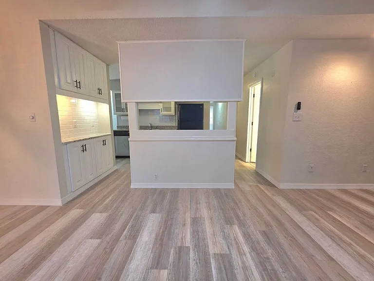 760 Briarwood Dr — Photo 7