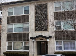 3021 Paris Ave APT 302, River Grove, IL 60171