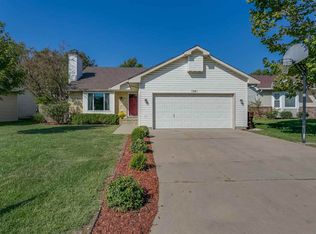1241 S Fox Run, Wichita, KS 67207