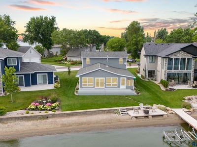 6616 Peninsula Point, Wentworth, SD, 57075