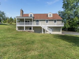 48 Everitts Hill Rd, Flemington, NJ 08822