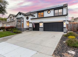 9223 Rancho Hills Dr, Gilroy, CA 95020