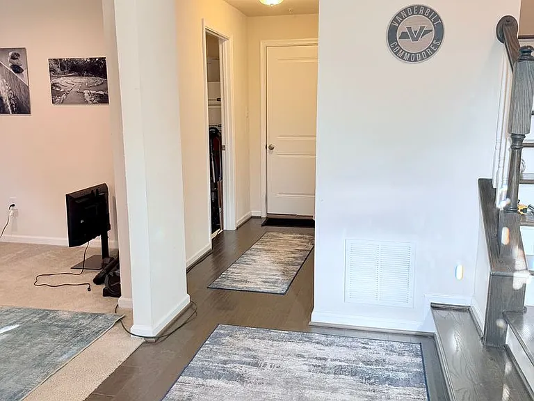 215 Quarry Point Rd — Photo 26