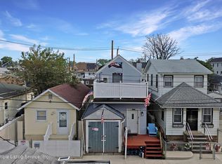 25 Maple Ter, Staten Island, NY 10306