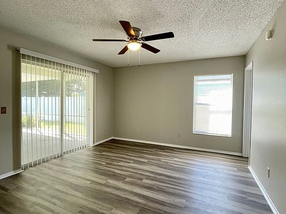 5th image of 651 McKinley Ct