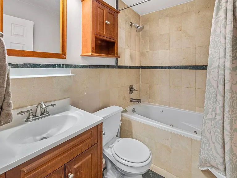 321 Monroe St #4 — Photo 12