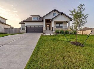 112 Arapaho Dr, Kyle, TX 78640