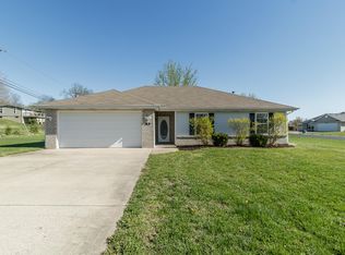 49 E Sandker Ln, Columbia, MO 65202