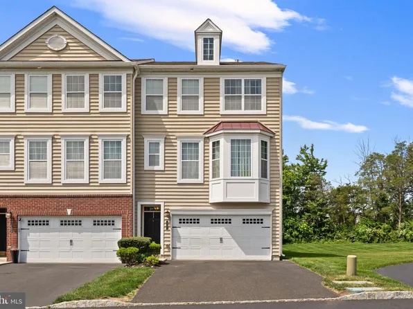 45 Rosy Ridge Ct, Telford, PA 18969