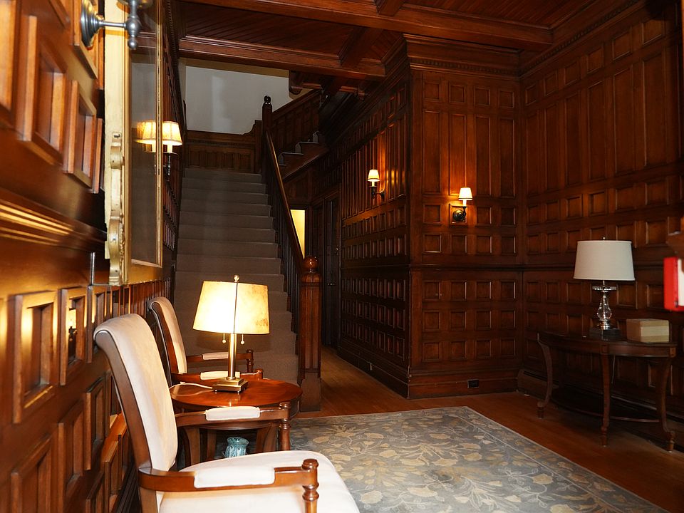 FRONT FOYER