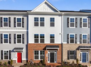 613 Barnehurst St, Middle River, MD 21220