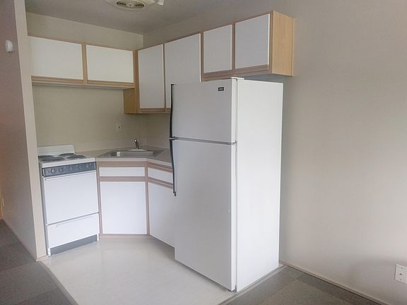 3rd image of 1621 Queen Anne Ave N #18434510