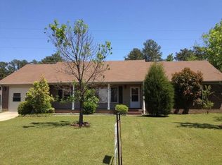 1635 Hazelhurst Dr, Fayetteville, NC 28314