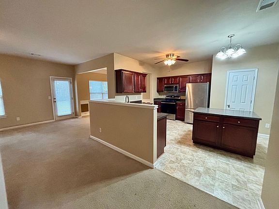 3rd image of 345 Blackwood Ln