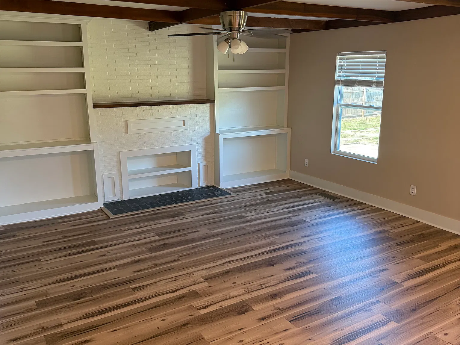 3 bed, 1300 sqft, $2,000 — Photo 2