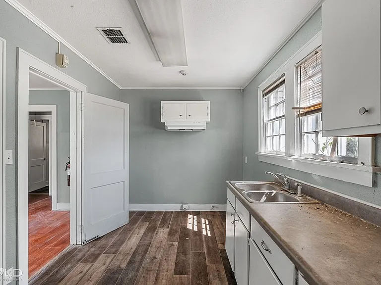 2661 Murray St — Photo 15