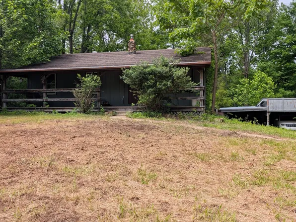 6715 E Gross Rd, Bloomington, IN 47401