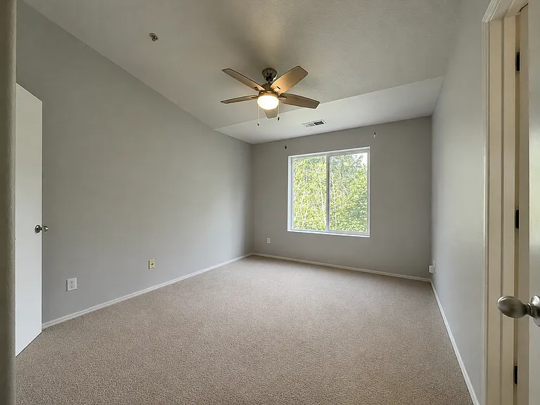 2677 NW Preston Ct — Photo 19