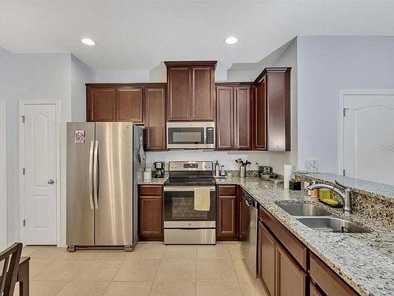 2nd image of 10905 Verawood Dr