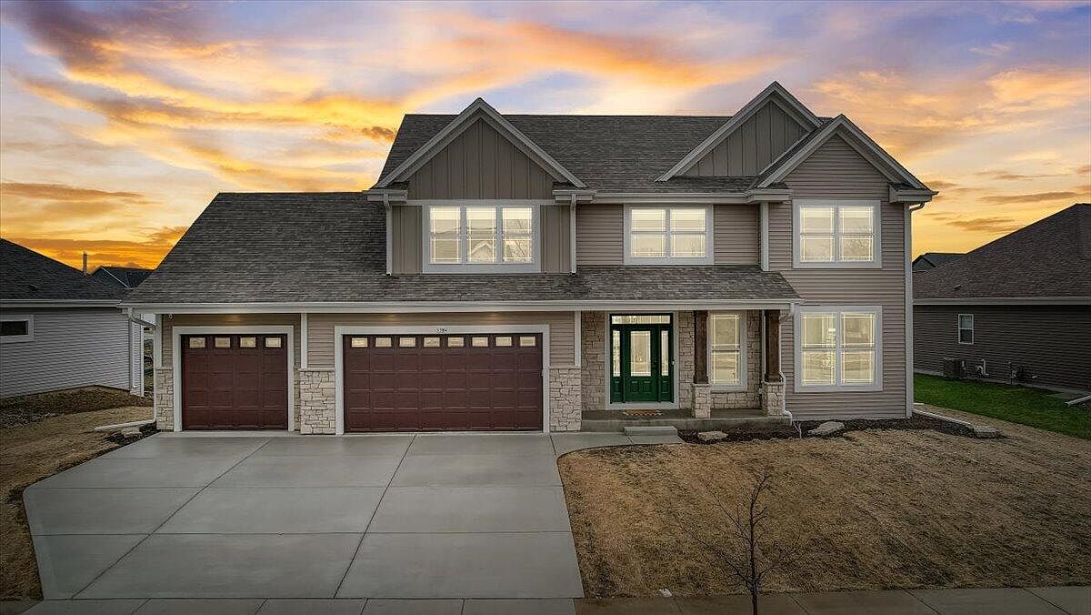 1394 Bluestem TRAIL, Oconomowoc, WI 53066 Zillow