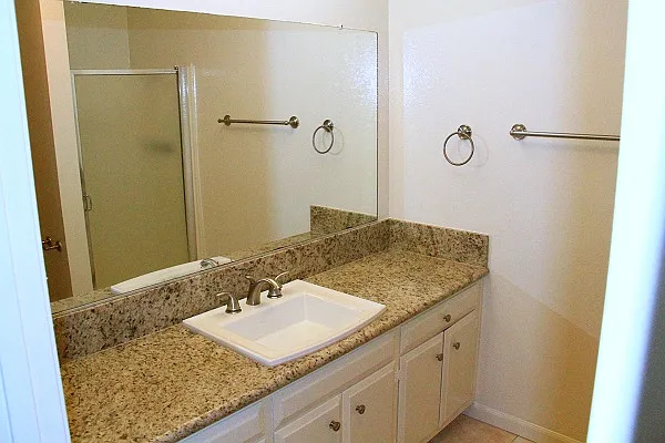 2 bed, 1100 sqft, $3,695 — Photo 4