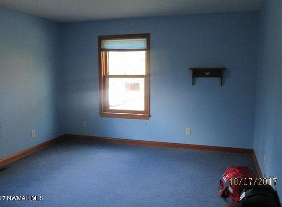3rd image of 1011 Lake St NW