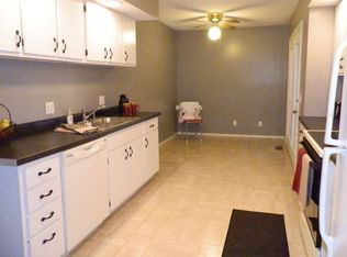 604 Irvine Rd, Champaign, IL 61822