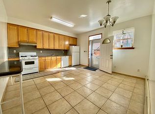 21-55 48th St, Astoria, NY 11105
