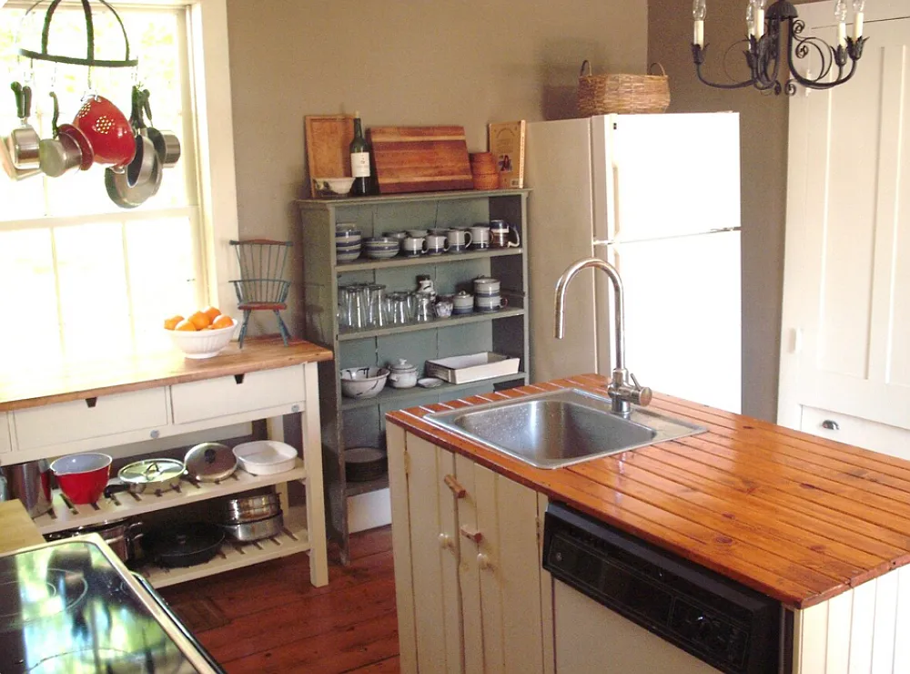 83 Depot St — Photo 4