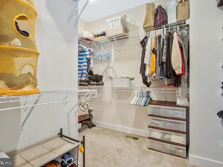 130 Capital Ct — Photo 22