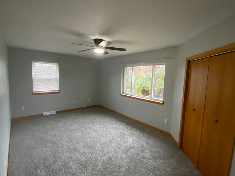 209 Stafford Ave — Photo 5
