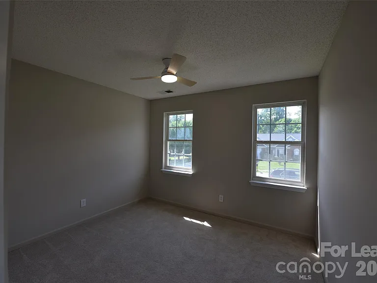 12531 Deaton Hill Dr — Photo 16